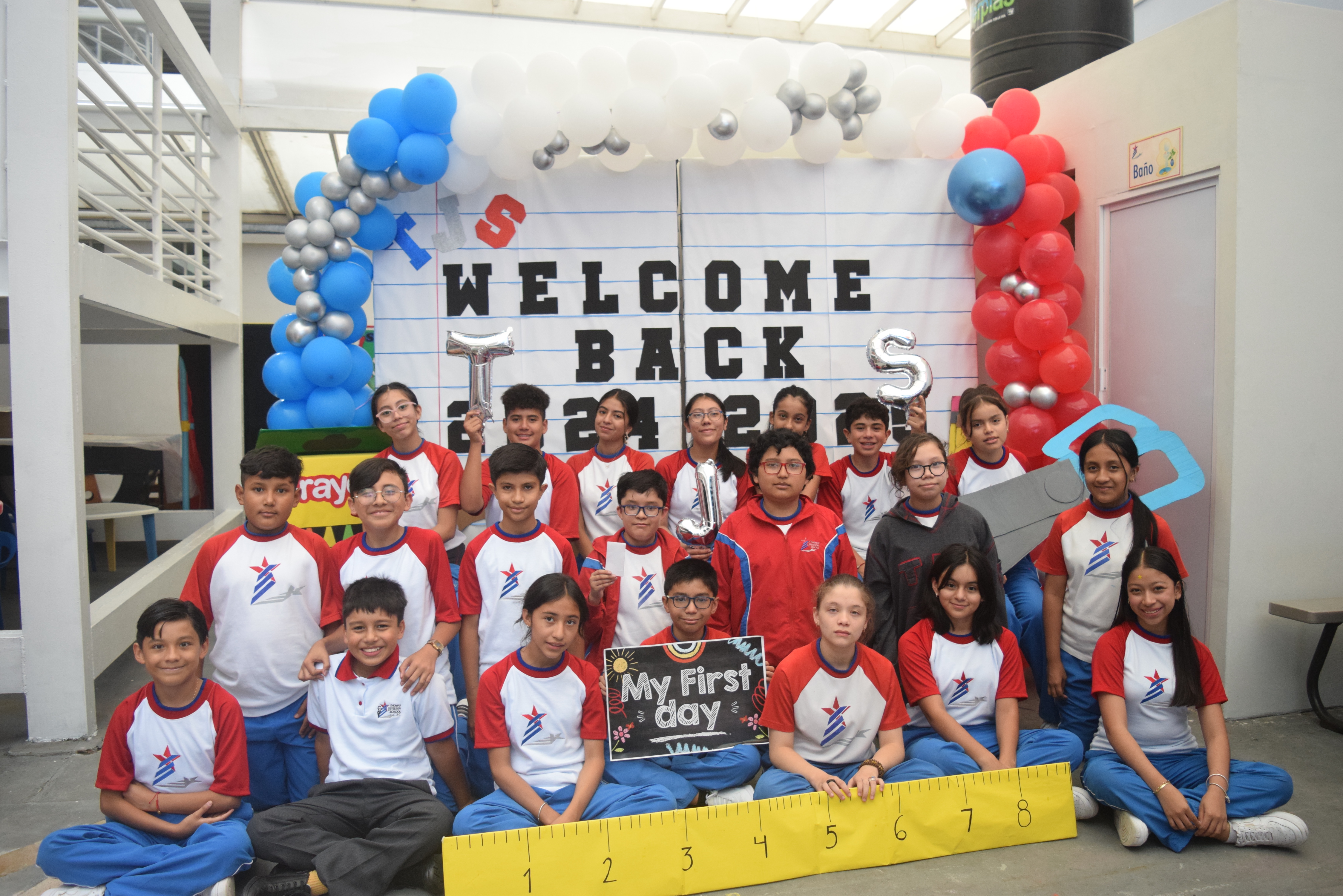 Estudiantes de secundaria Thomas Jefferson School