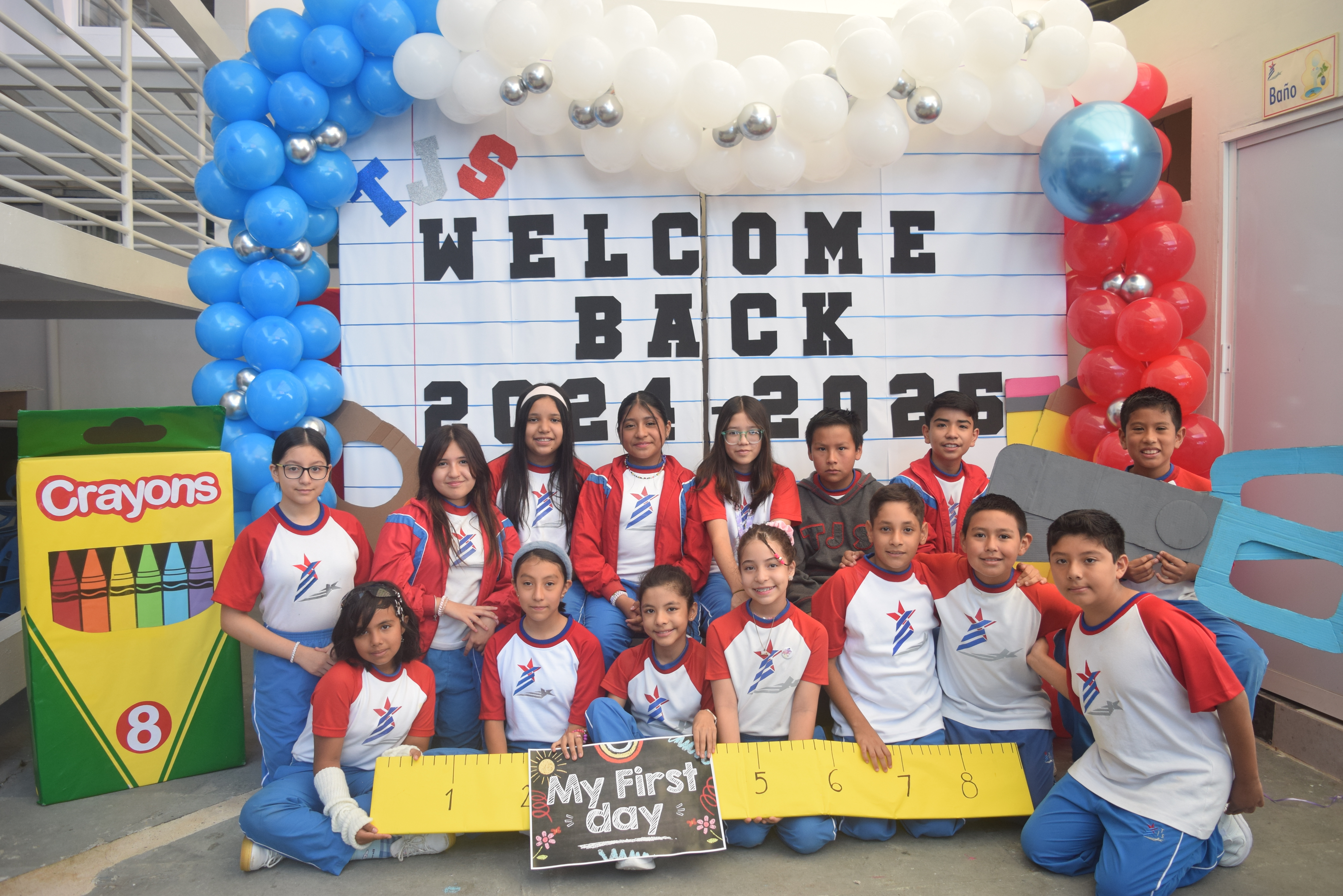 Estudiantes Thomas Jefferson School
